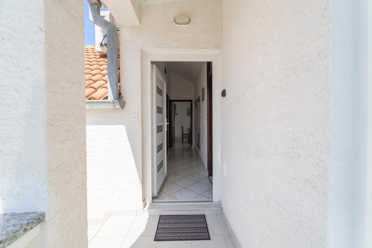 Apartment Nada Petrčane Exterior foto